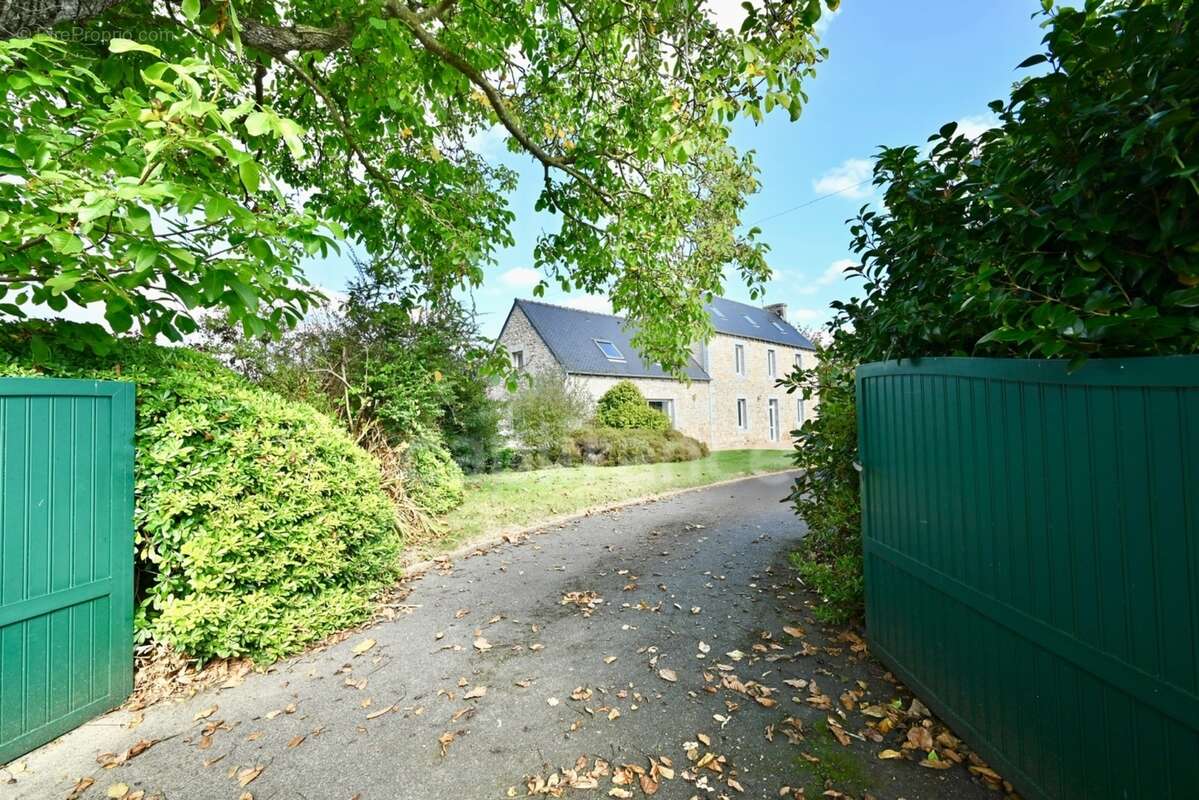Maison en pierres 10 pièces + Hangar de stockage, proche Lannion - photo 17