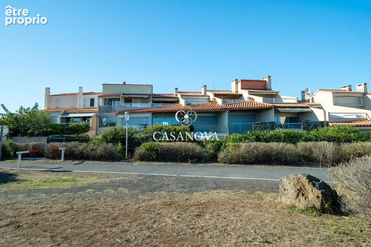 Appartement Front de mer avec vue mer - 96 m2 - Terrasse- Parking - photo 4