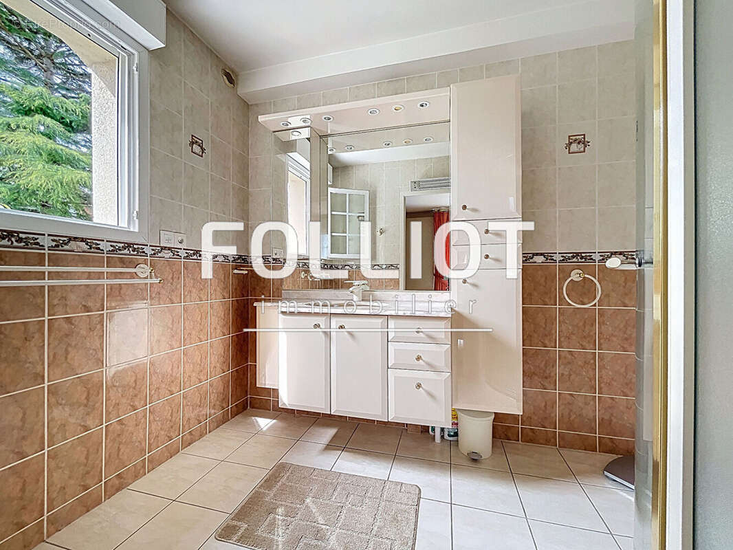 Maison à BRETTEVILLE-SUR-ODON