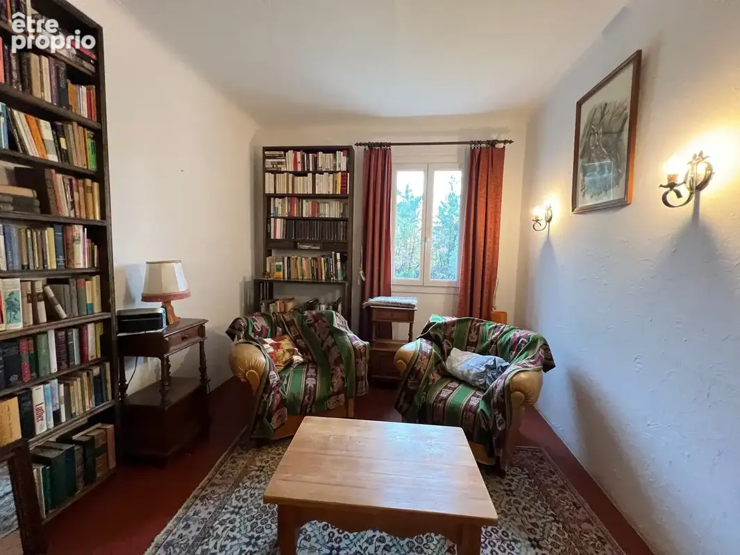 Maison de ville sur terrain de 934 m2. - photo 2