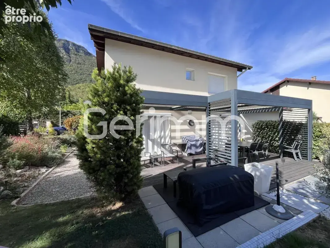 Vente - Maison - 6 pièces + cuisine - 132 m² - 519 000 € - LA - photo 22