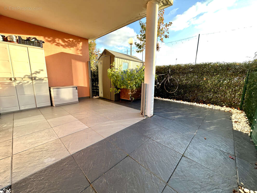 Appartement à VILLE-LA-GRAND