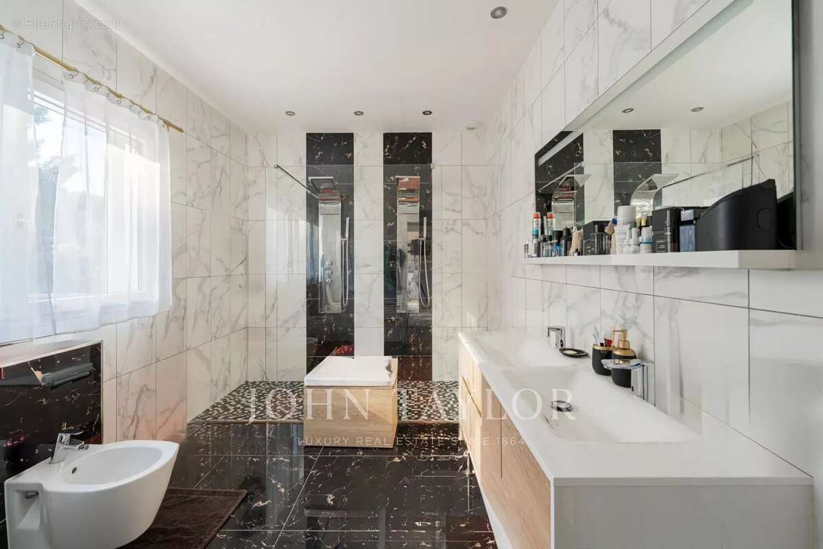 Maison à SEPTEMES-LES-VALLONS