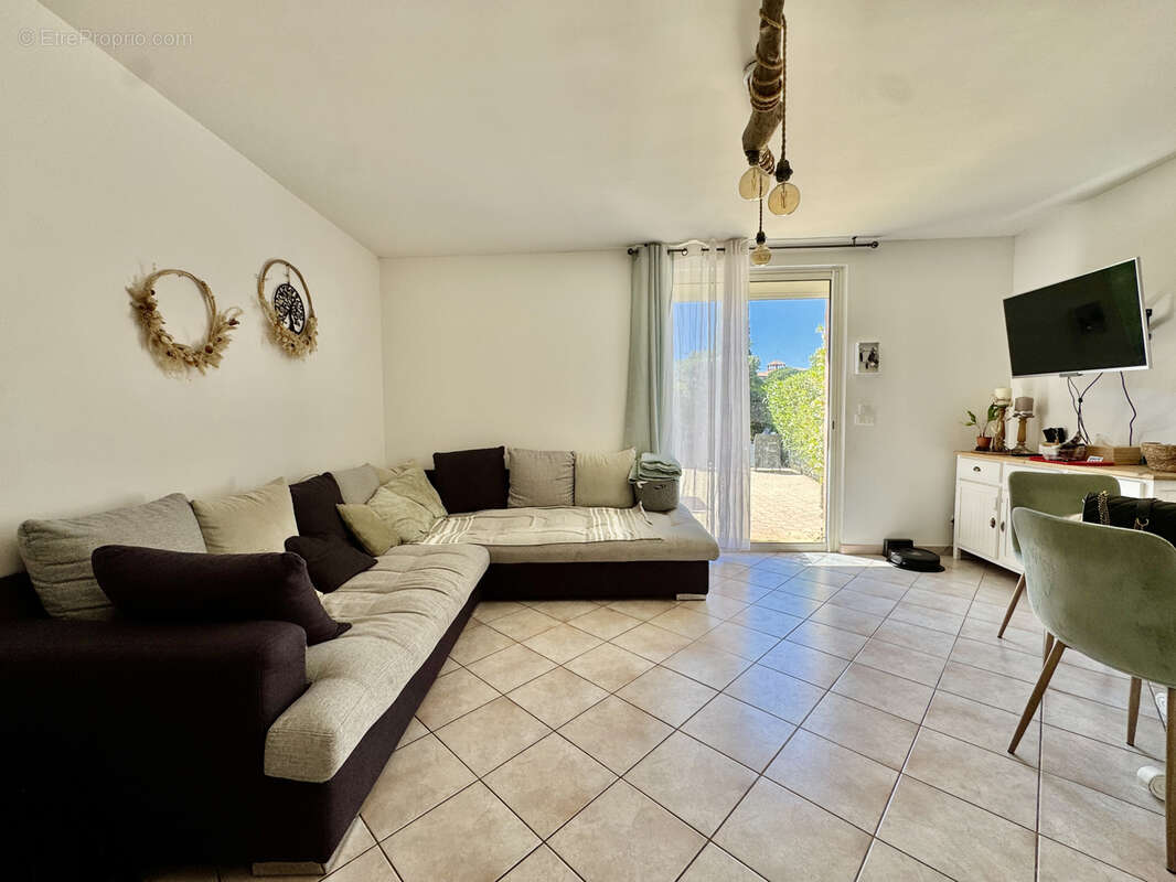 Maison à LES ISSAMBRES