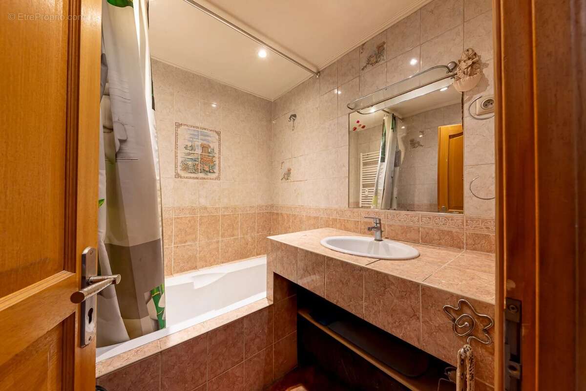 Appartement à CAGNES-SUR-MER