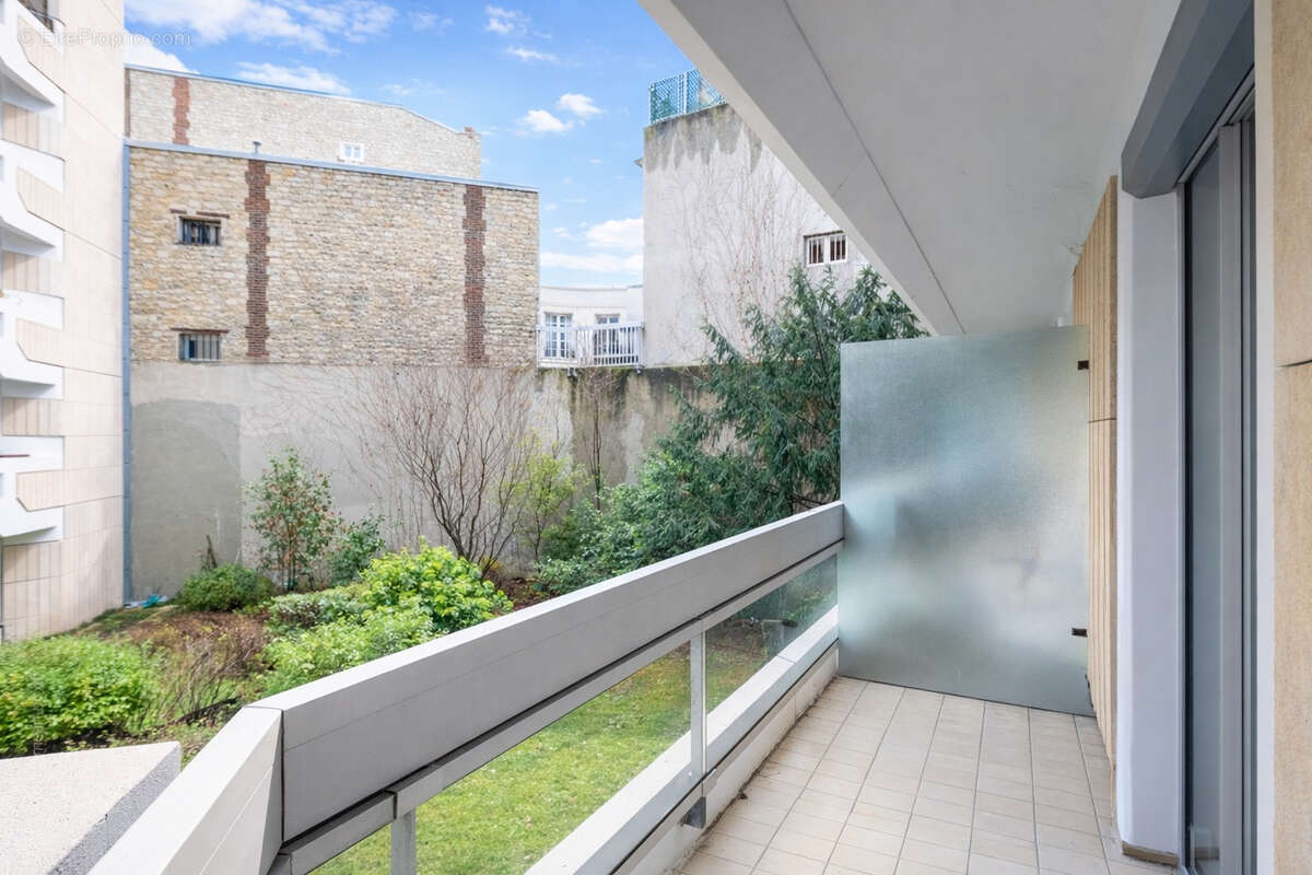 Appartement Neuilly Sur Seine 3 pièce(s) 76.77 m2 - photo 2