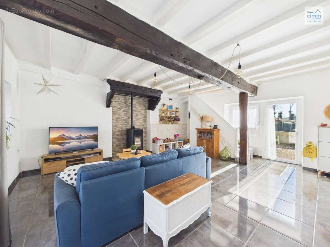 Maison à LES BRULAIS