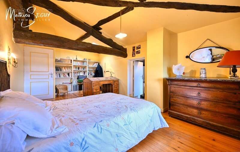 Maison à SAINT-MARTIN-EN-HAUT