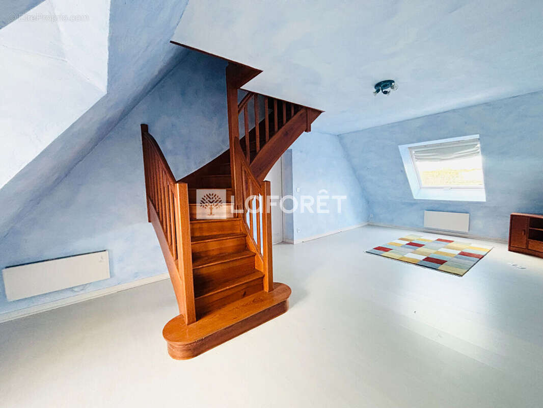 Maison à SAINT-MAURICE-LES-CHATEAUNEUF