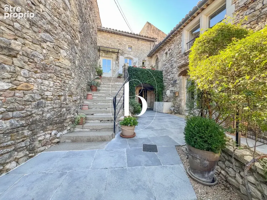 Maison 10 pièces 280 m² à vendre à Goudargues (30630) - photo 30