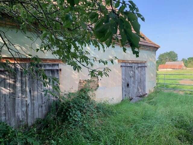Maison à COULANGES