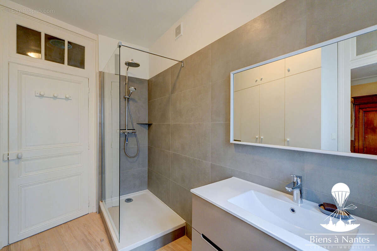 Appartement à NANTES