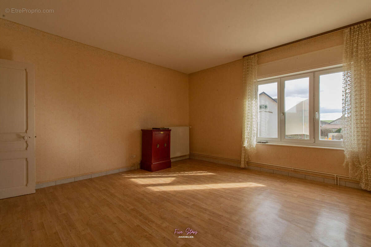 Maison à LANDRES