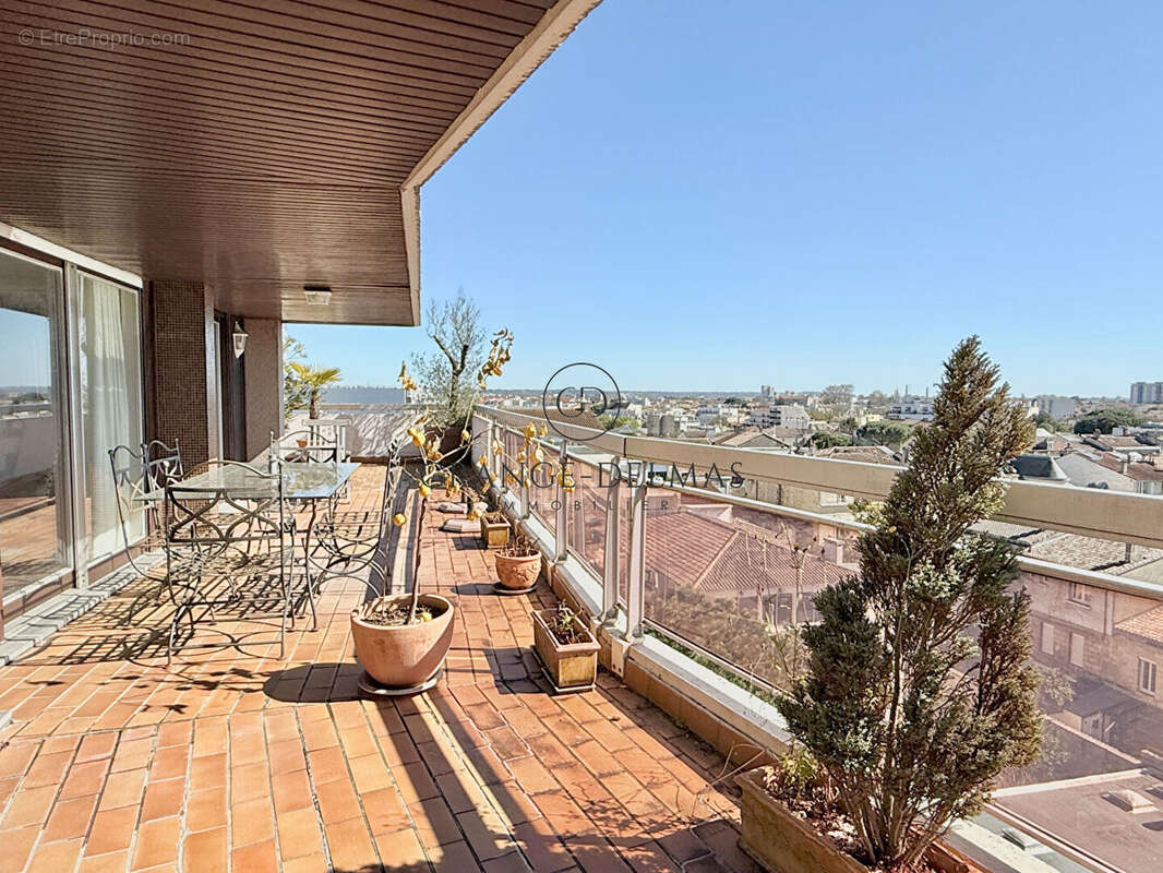 Appartement à BORDEAUX