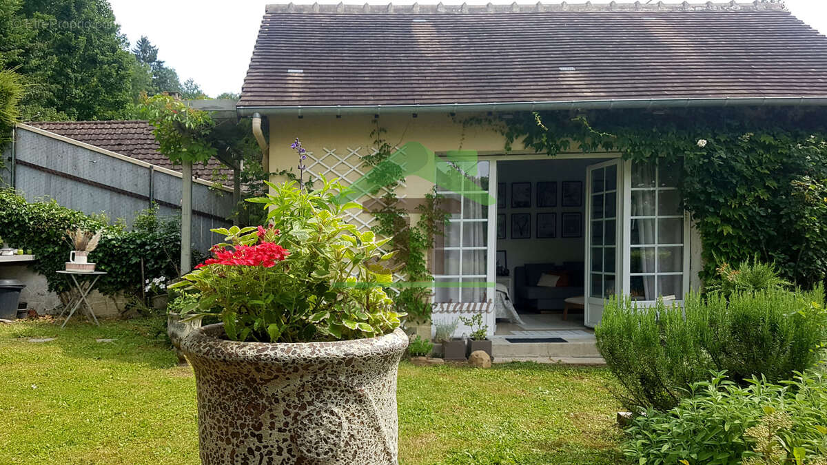 Maison à CLOYES-SUR-LE-LOIR