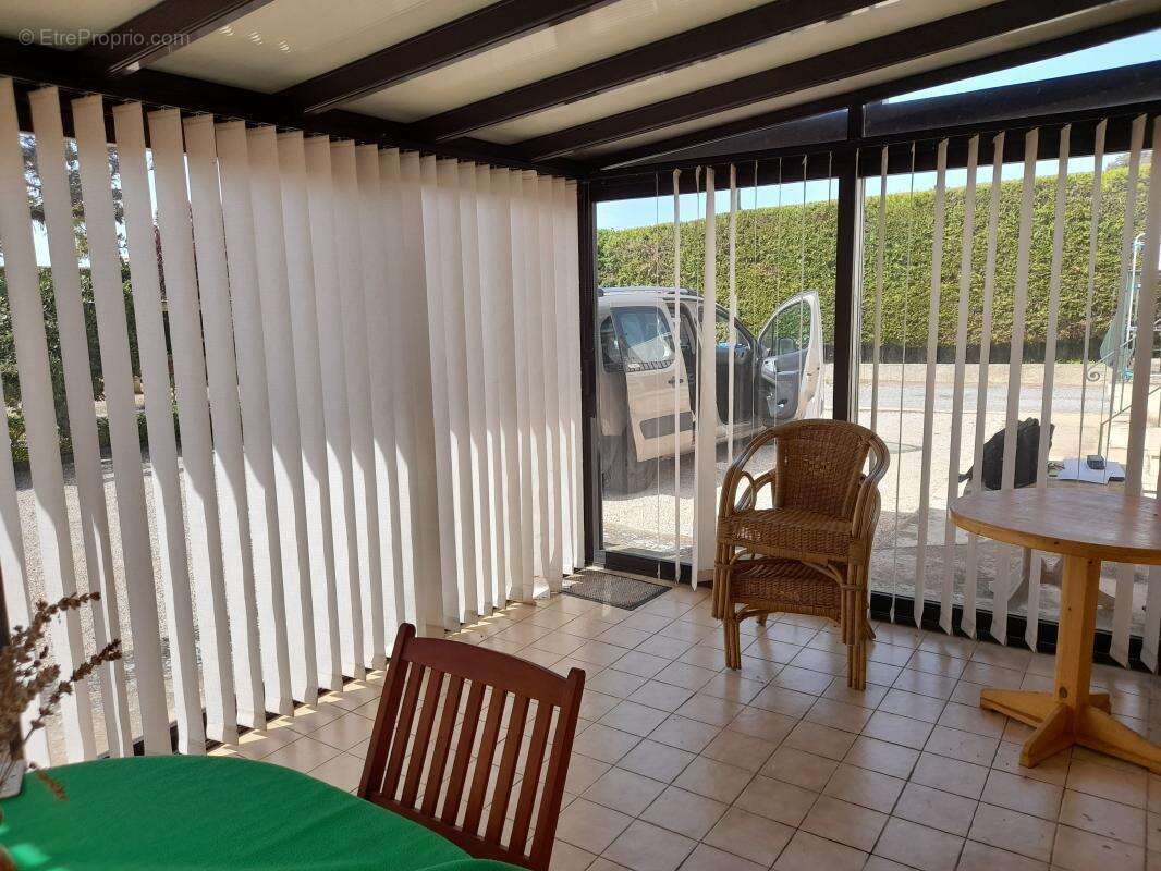 Maison à VINON-SUR-VERDON