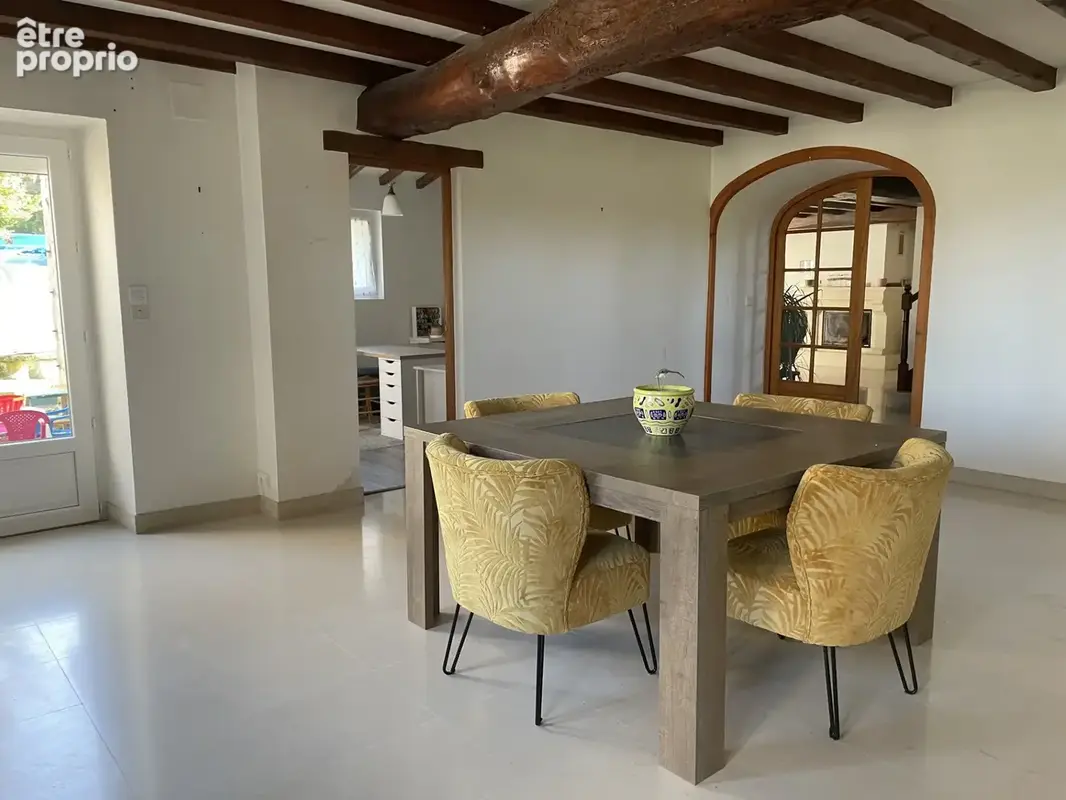 Prignac magnifique propriete de 290 m2 parc de 7500 m2 gite de 130 m2 garage de 60 m2 dependances de 190 m2 - photo 8