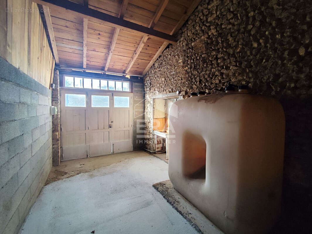 Maison 56 m² à Savigne  - photo 7