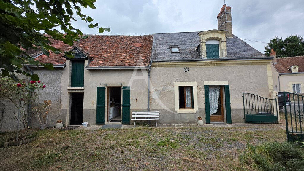 Maison à NOYERS-SUR-CHER