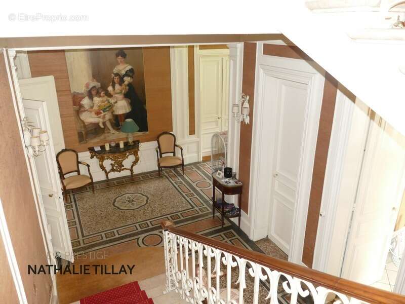 Orleans centre, a vendre,  Hotel particulier de 465 m², parc paysagé et dépendances - photo 10