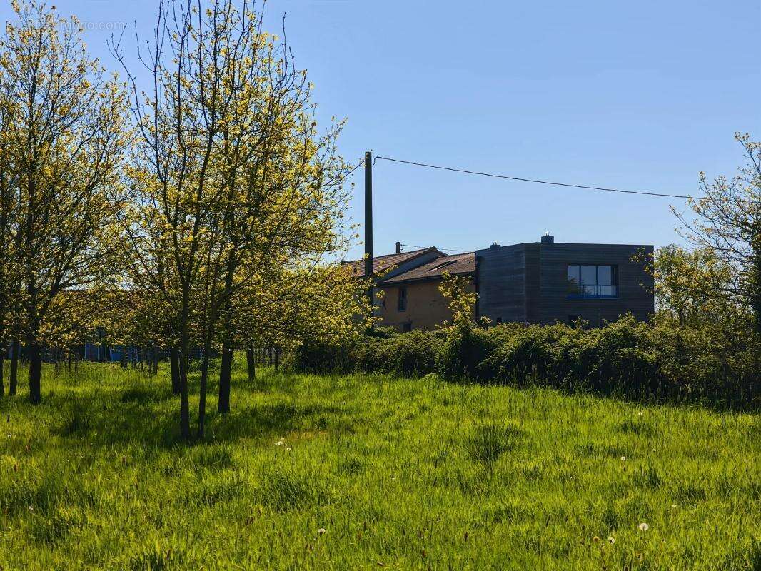 Maison à SAINT-MACAIRE-EN-MAUGES