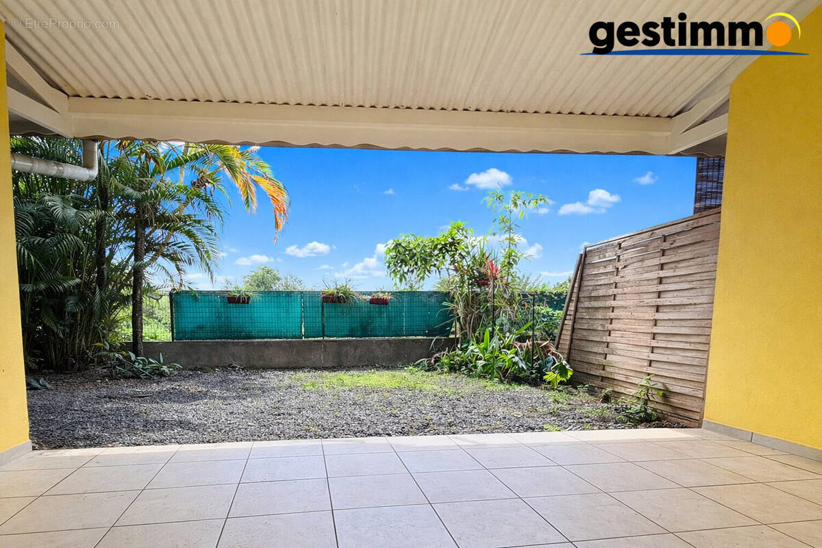 Appartement à REMIRE-MONTJOLY