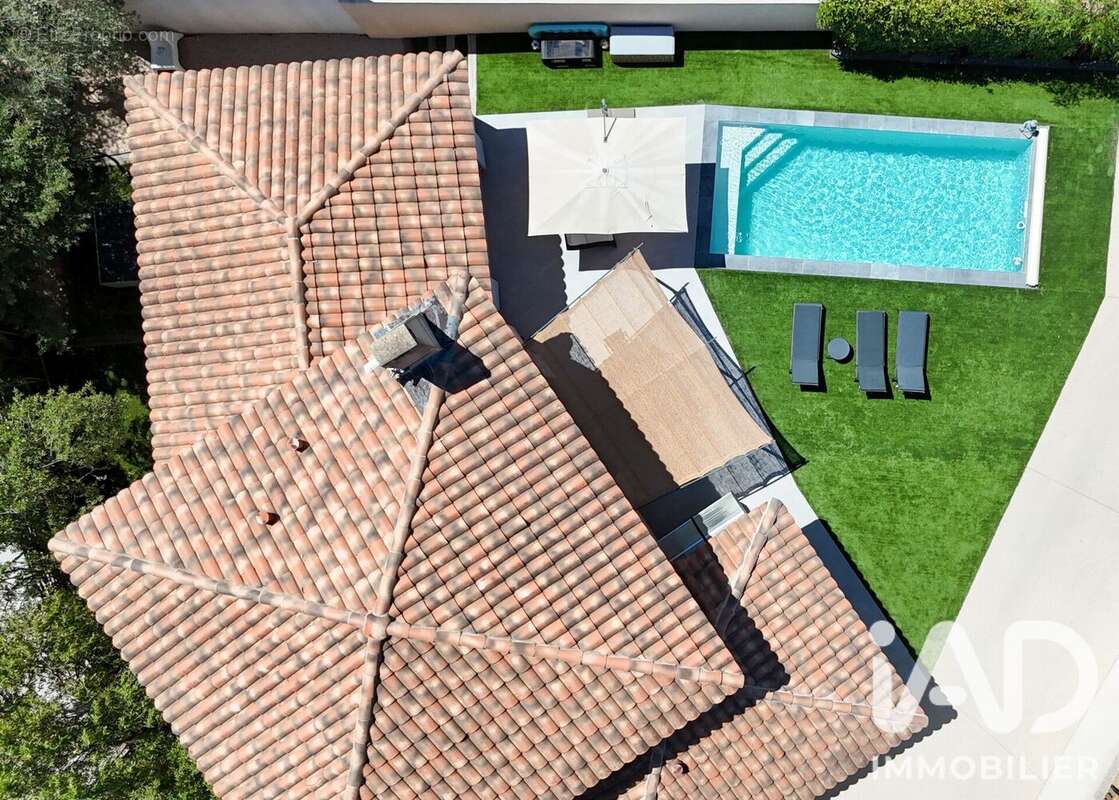Maison 125 m² à Aubagne  - photo 4