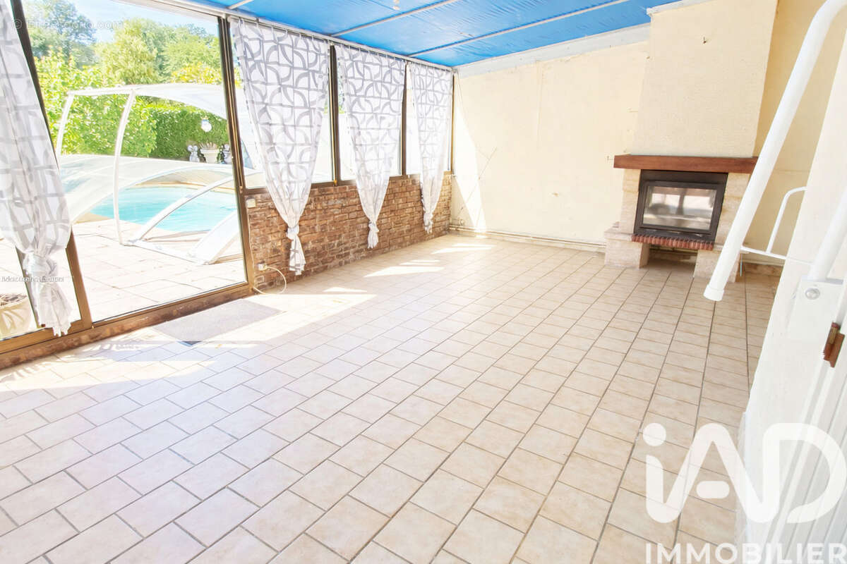 Maison 124 m² à La Chapelle-Du-Bois-Des-Faulx  - photo 5