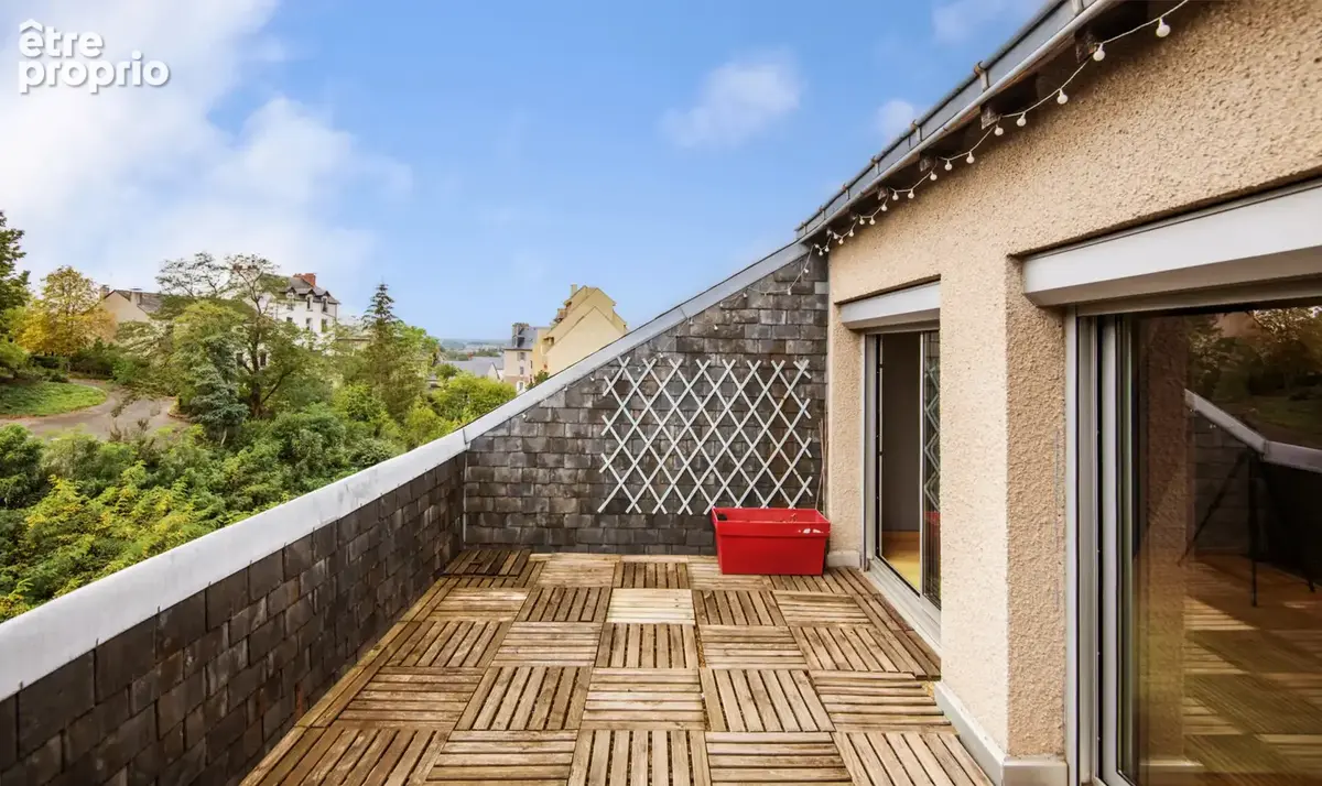 Rodez T4 Duplex avec terrasse et loggia - photo 11