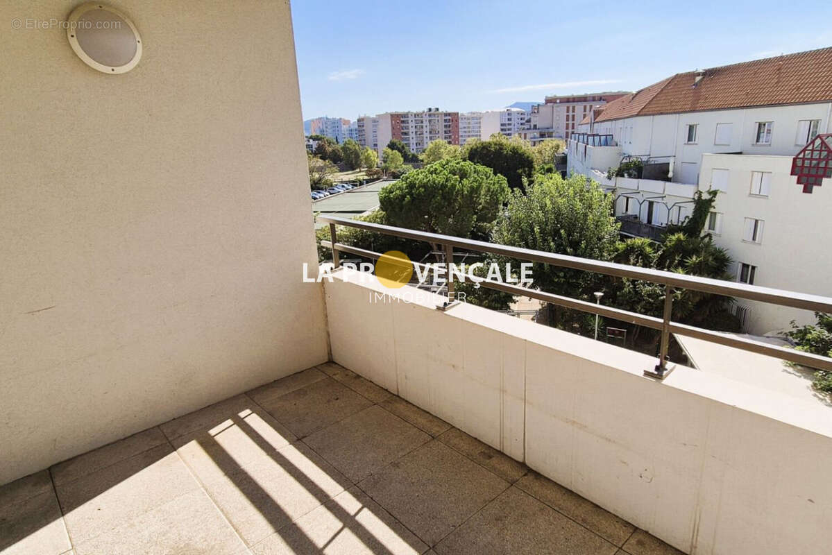 Appartement à MARSEILLE-8E