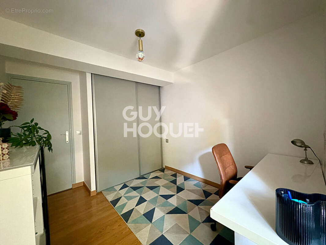Coquet appartement de type T3 avec une belle terrasse de plus de 15 m² et une cave - photo 10