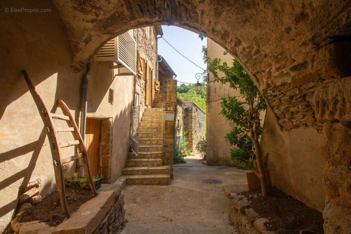 Maison à COUX