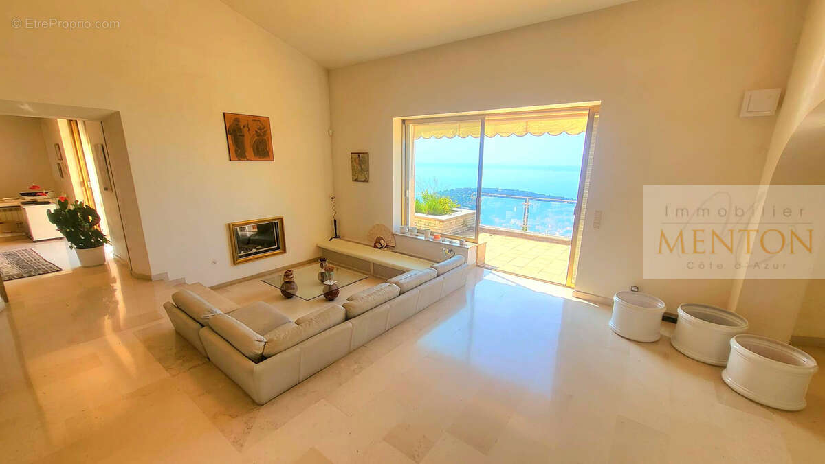 Maison à ROQUEBRUNE-CAP-MARTIN