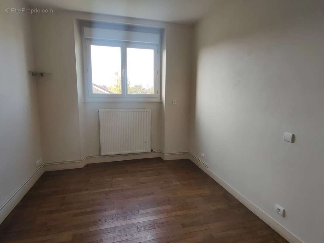 Maison à SAINT-JUNIEN