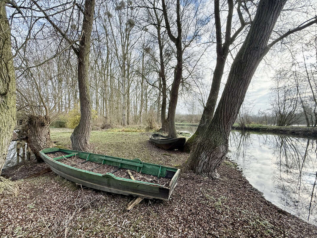 Terrain à VOYENNES