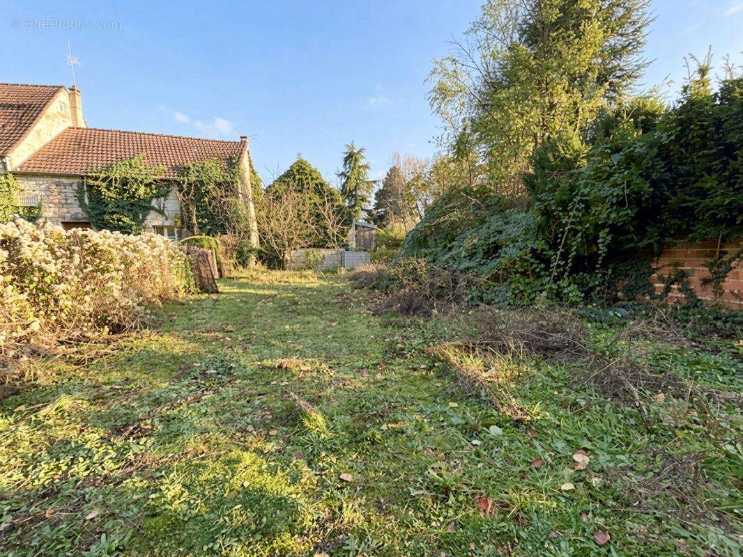 Maison à AUVERS-SUR-OISE