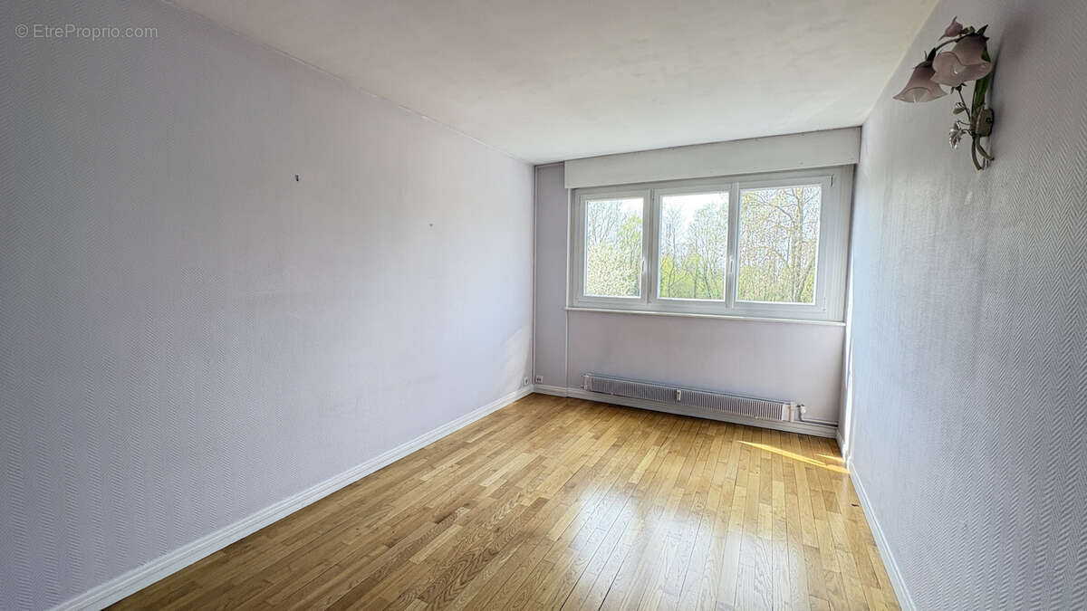 Appartement à PONT-SAINTE-MARIE