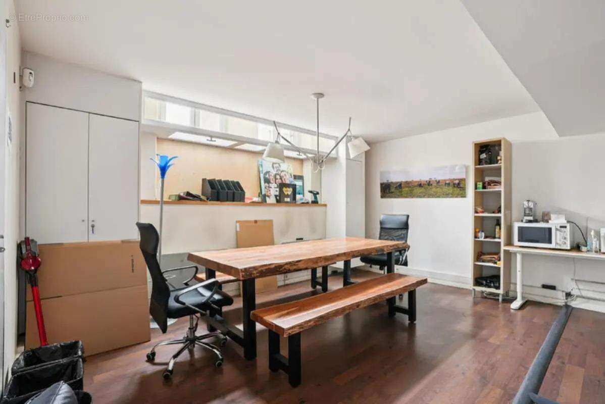 Commerce à ISSY-LES-MOULINEAUX