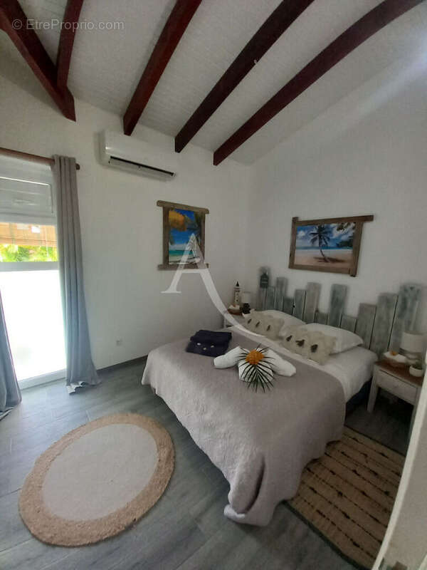 Maison à LES TROIS-ILETS