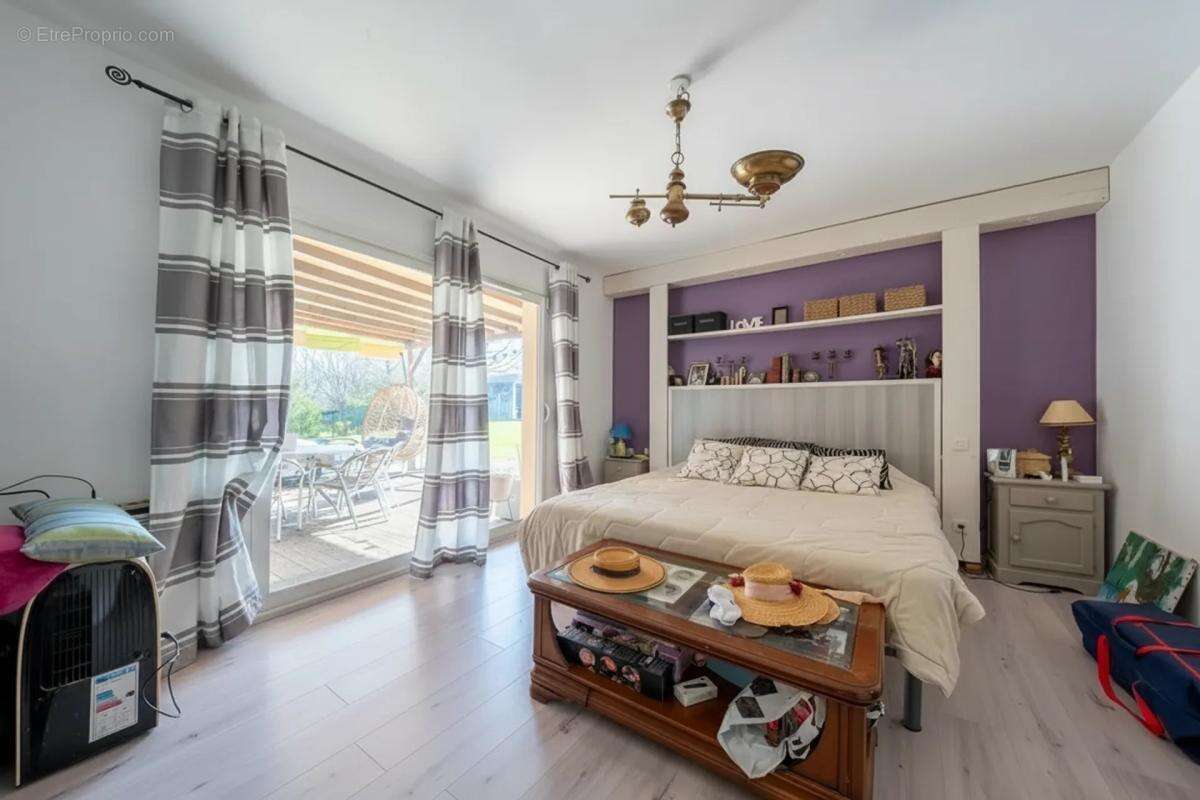 Maison à GRAZAC