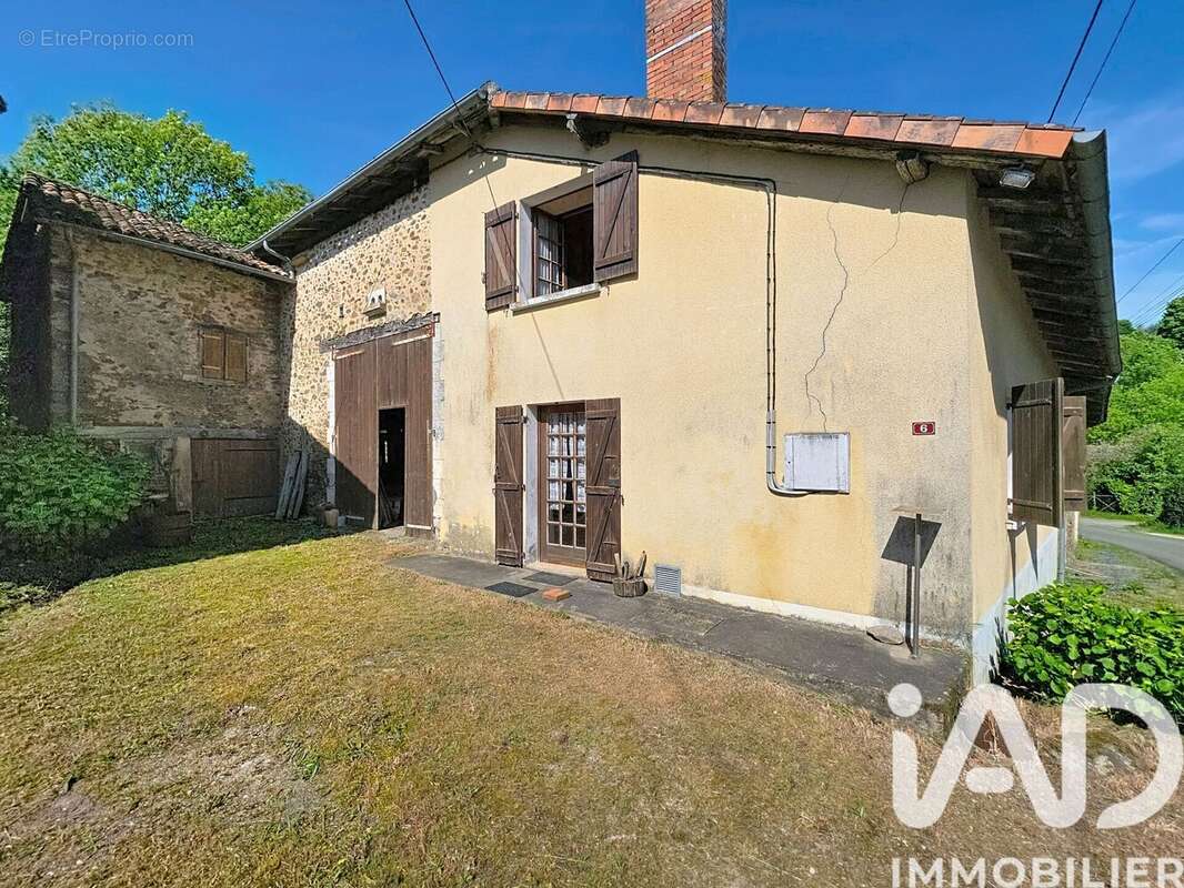 Photo 2 - Maison à ROUMAZIERES-LOUBERT