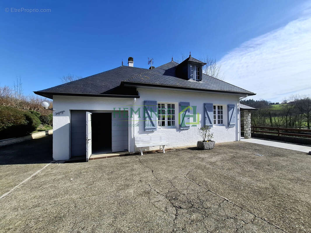 Maison à ALOS-SIBAS-ABENSE