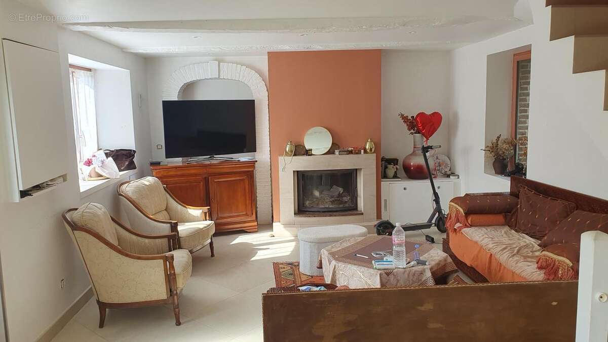 Maison à SAINT-AUBIN-LE-CAUF