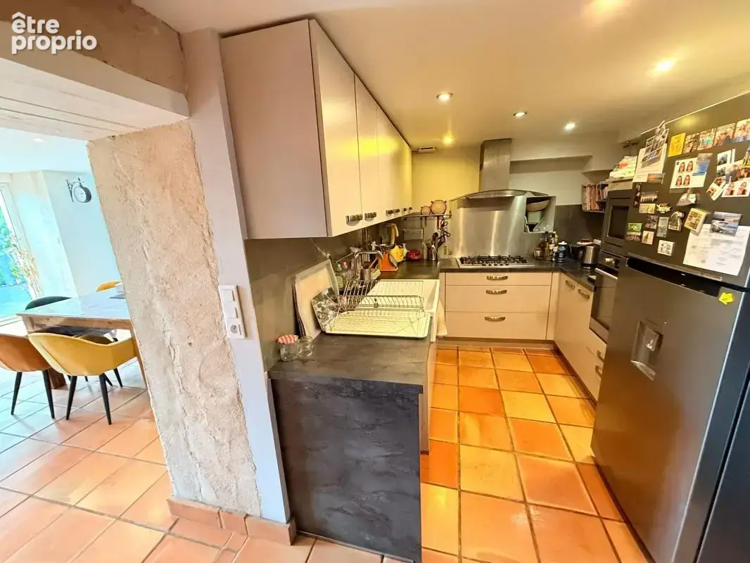 Maison spacieuse à vendre à Genouillé - photo 4