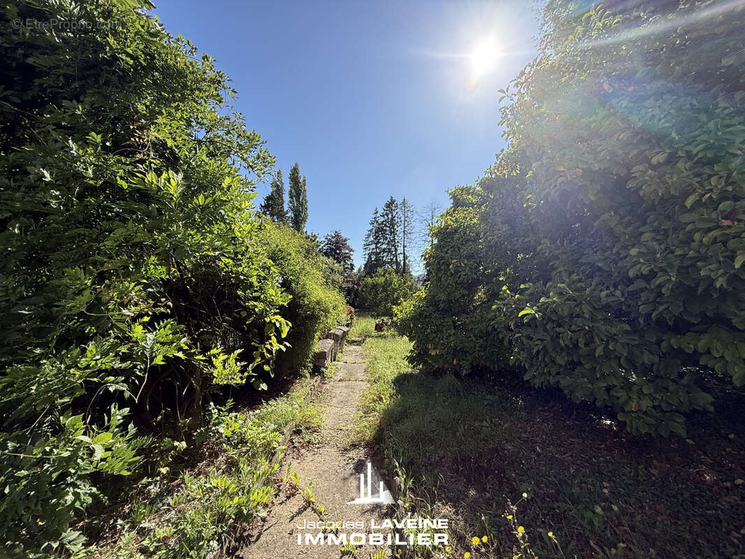 Maison à PAGNY-SUR-MOSELLE