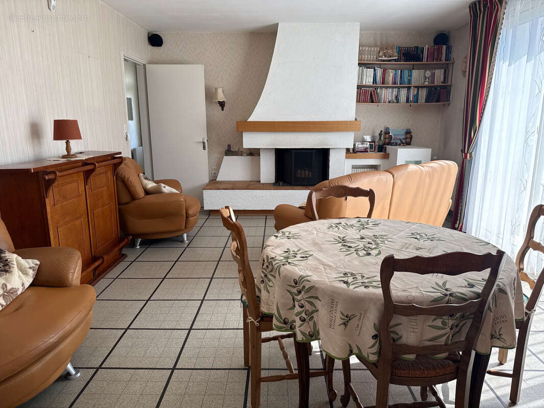 Maison - 5 pièces - photo 10