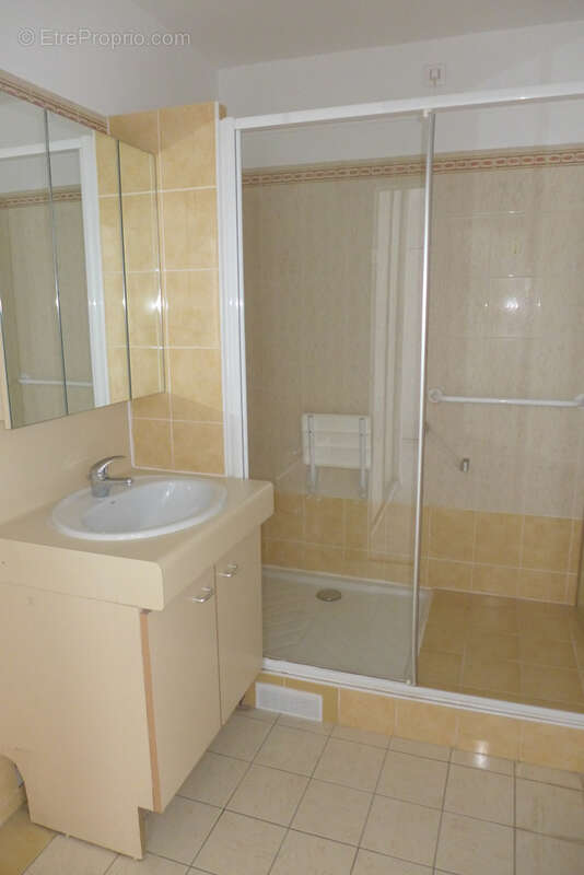 Appartement 2 pièces de 46m2 à Boulogne Billancourt en Résidence pour seniors . Idéal investisseur appartement - photo 4