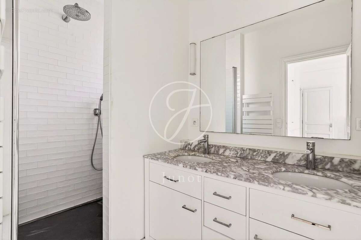 Maison à LE VESINET