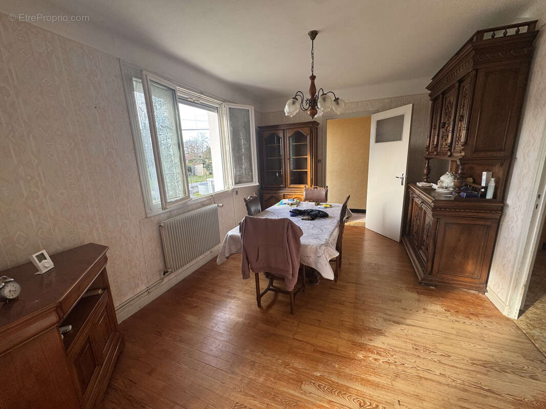 Maison à EPINOUZE