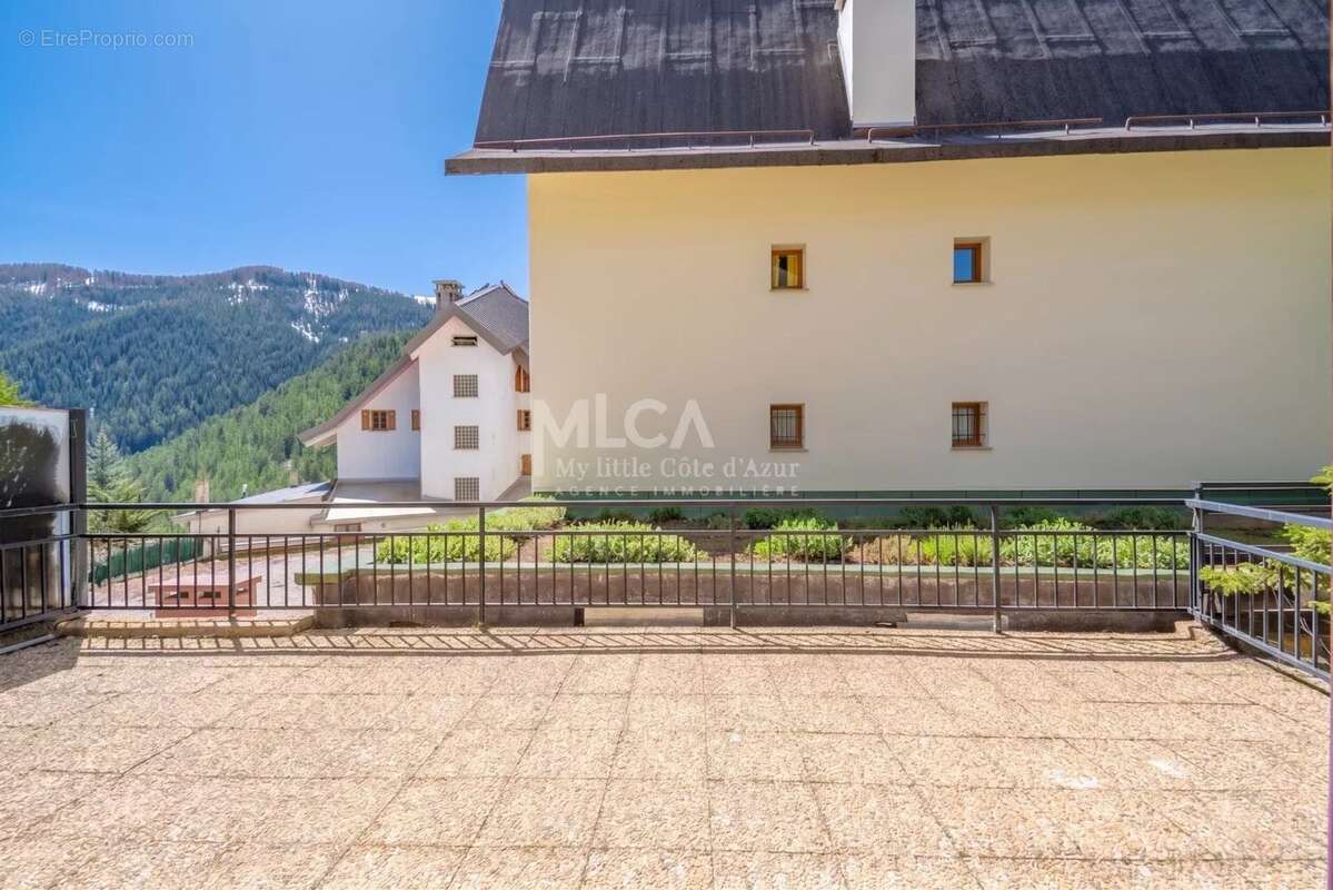 Appartement à SAINT-ETIENNE-DE-TINEE